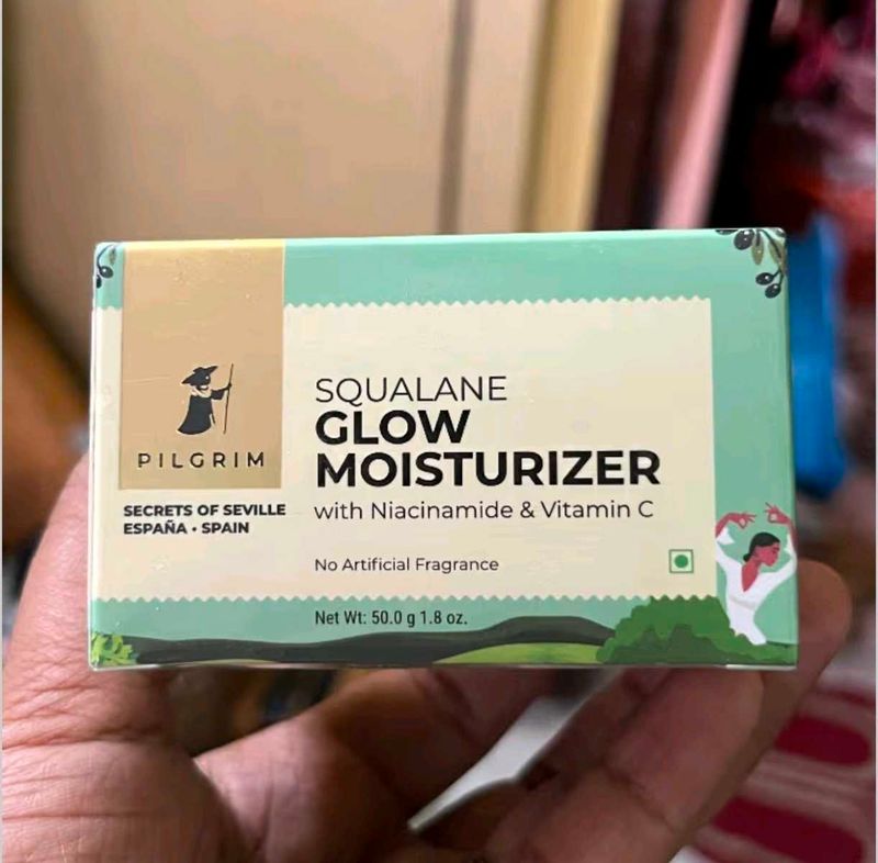 Pilgrim Squalane Glow Moisturizer with Niacinamide