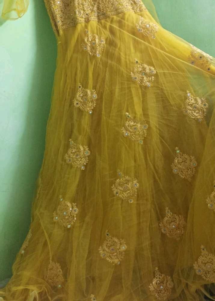 Heavy Floor Touch Gown