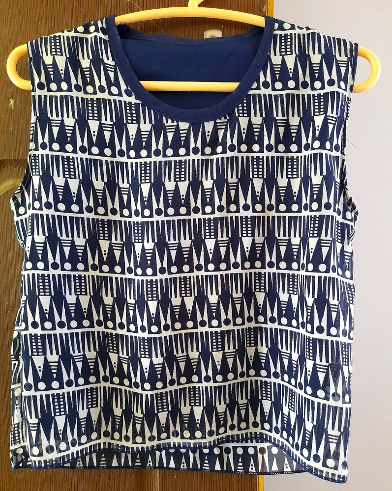 women&#39;s top