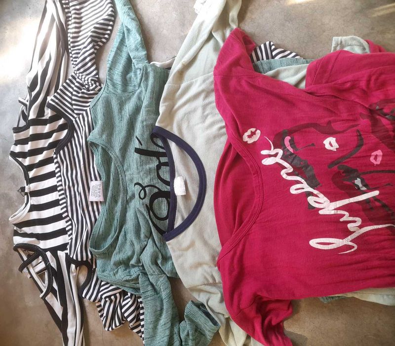 (6)Bundle of Cute T Shirt S- With 🎁