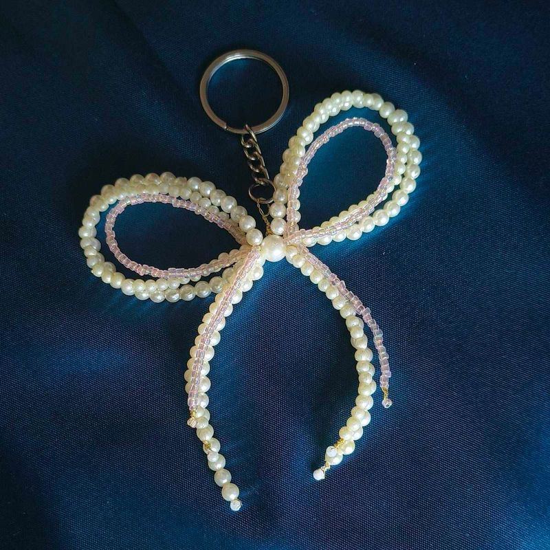 Pearl Bow Keychain