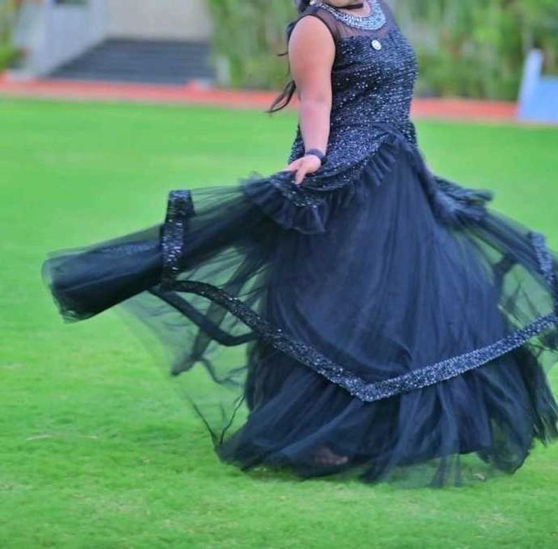 Elegant Black Party Gown best for wedding