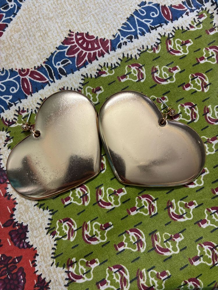Heart Earrings 💛💛