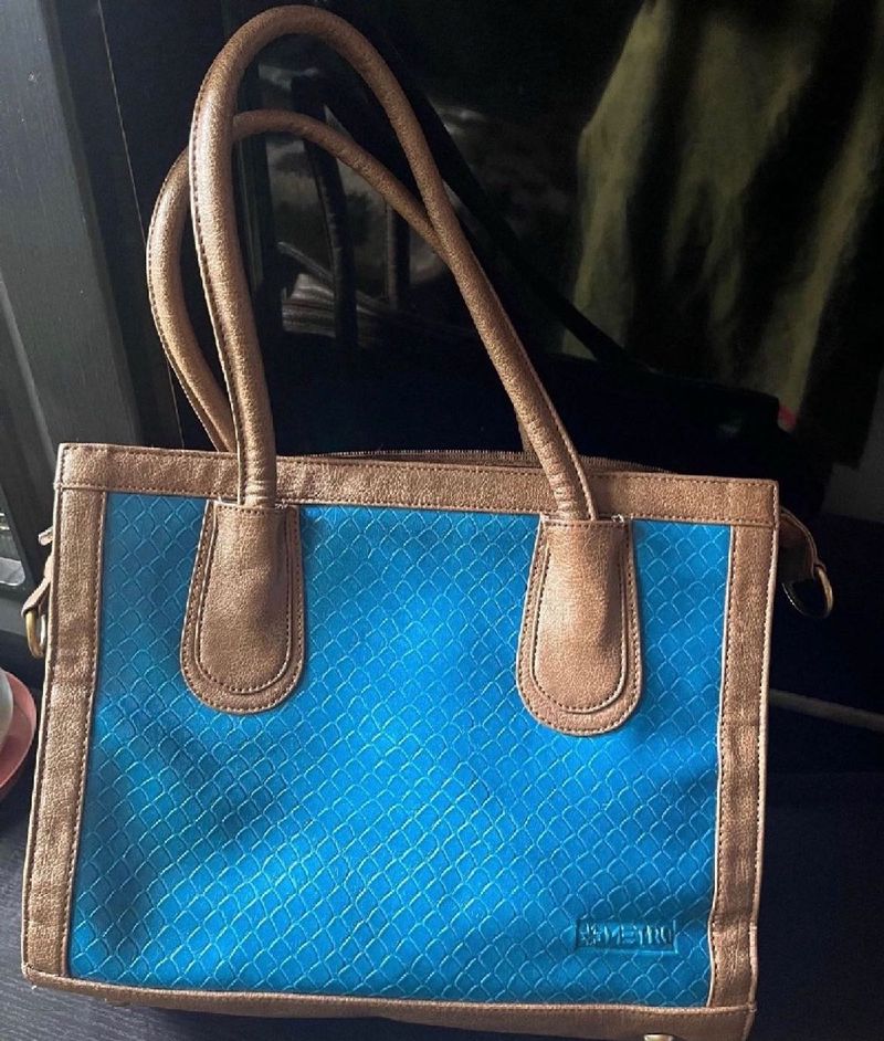 new metro hand tote bag