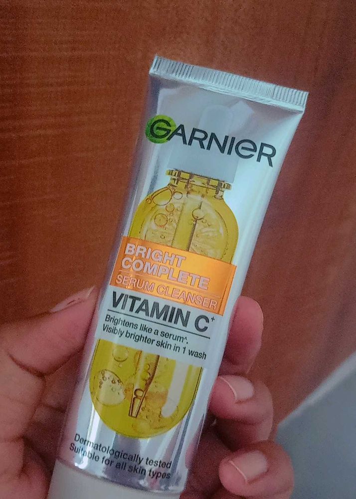 Garnier Vitamin C Serum Cleanser