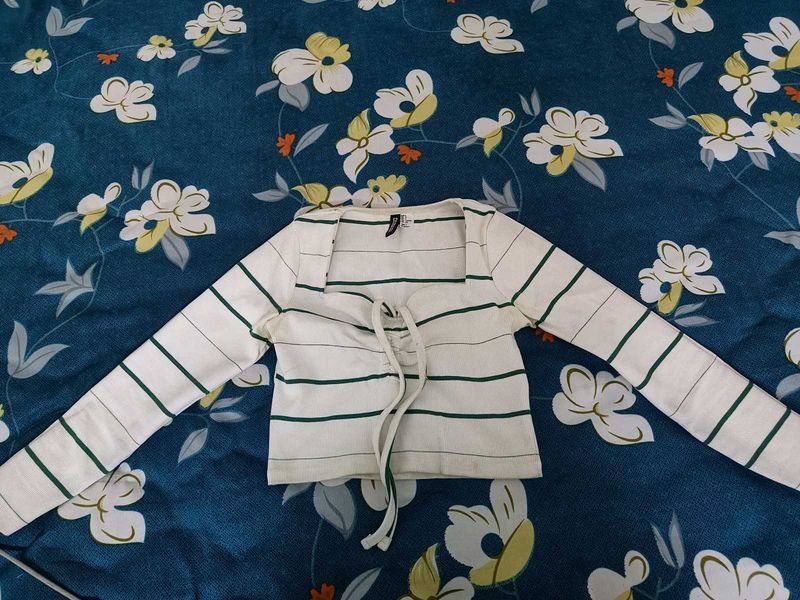 H&amp;M White Crop Top