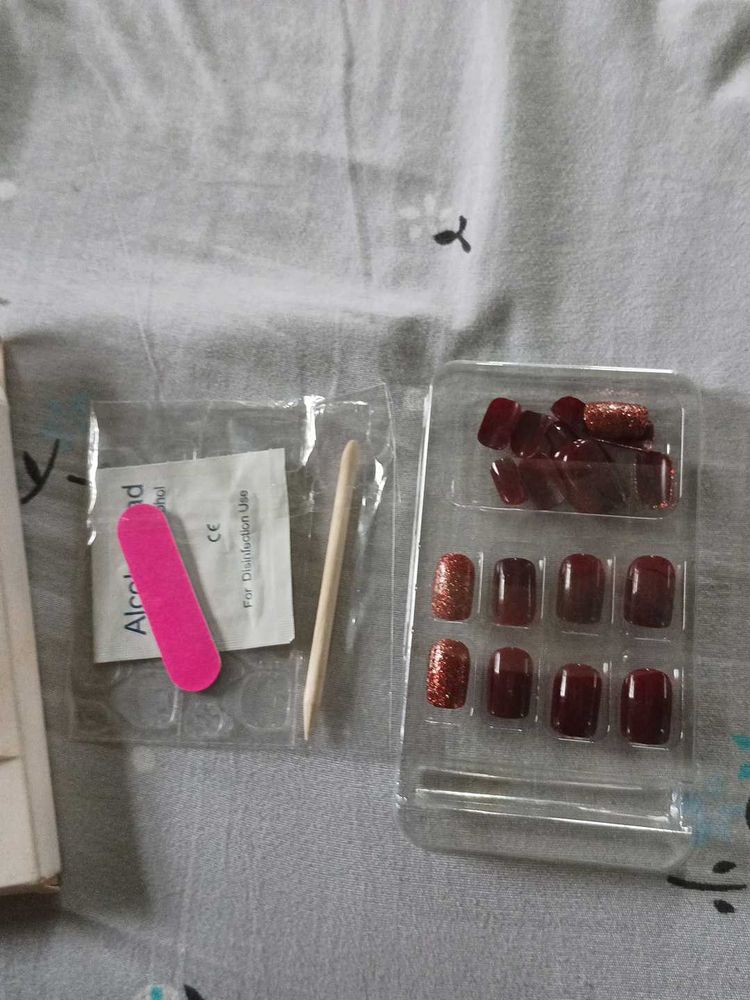 24 Pcs Nails Artificial