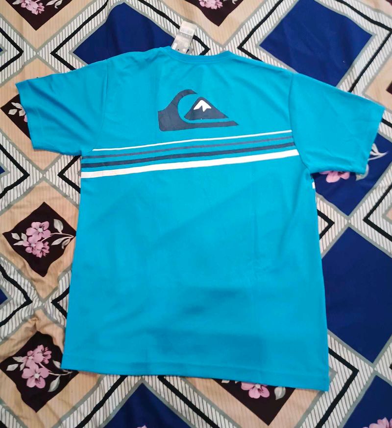 Quiksilver Blue Graphic Tee (Size L)