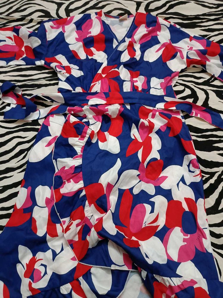 Urbanic Wrap Dress 👗