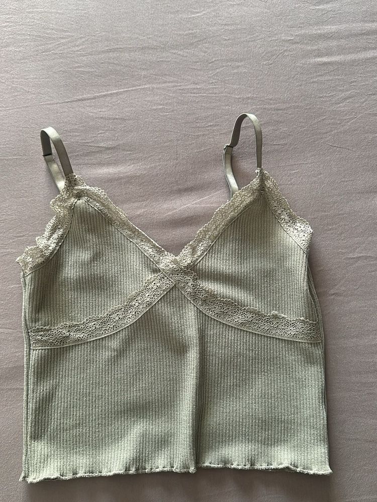 H&amp;M Lace spaghetti top S