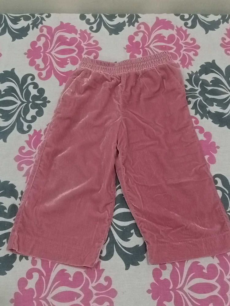 US Brand Pink Velvet Cropped Pants