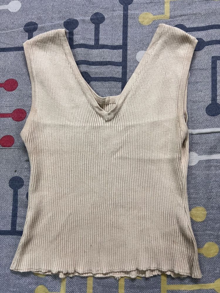 Ribbed V-Neck Sleeveless Top