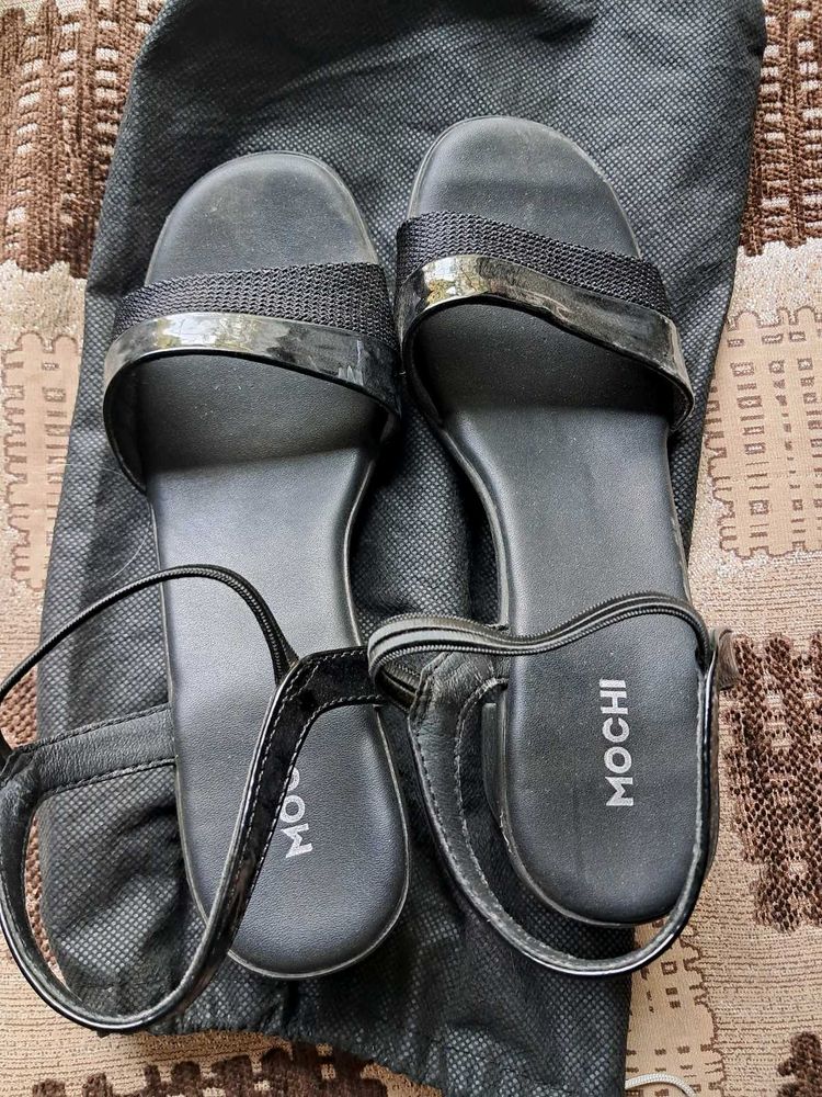 Unused Mochi Sandals With Box Heels