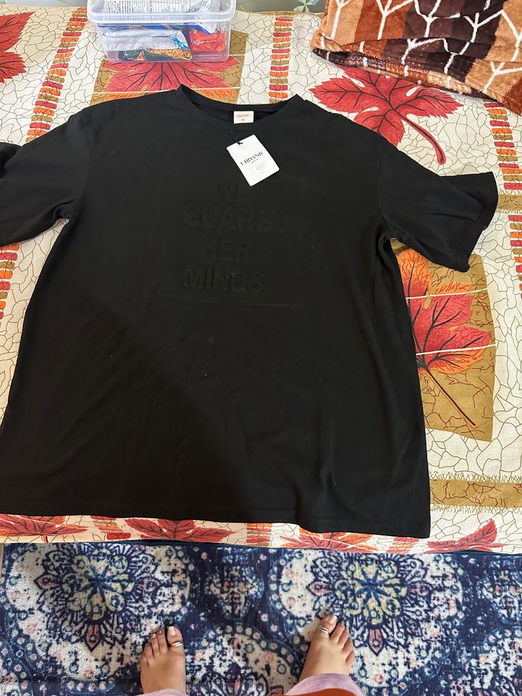 Black Tshirt