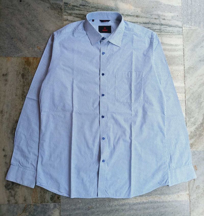 Elegant Patterned Shirt