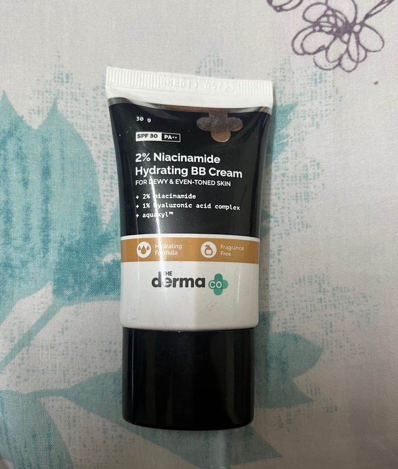 The derma co 2% niacinamide bb cream