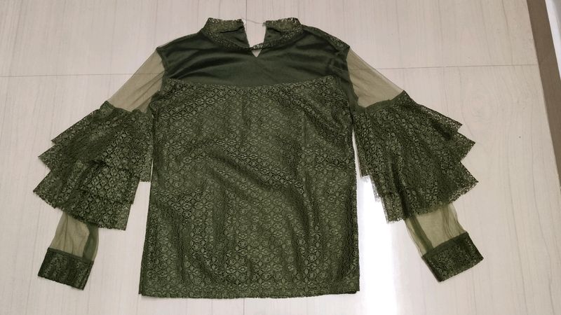 Beautiful Green Top.