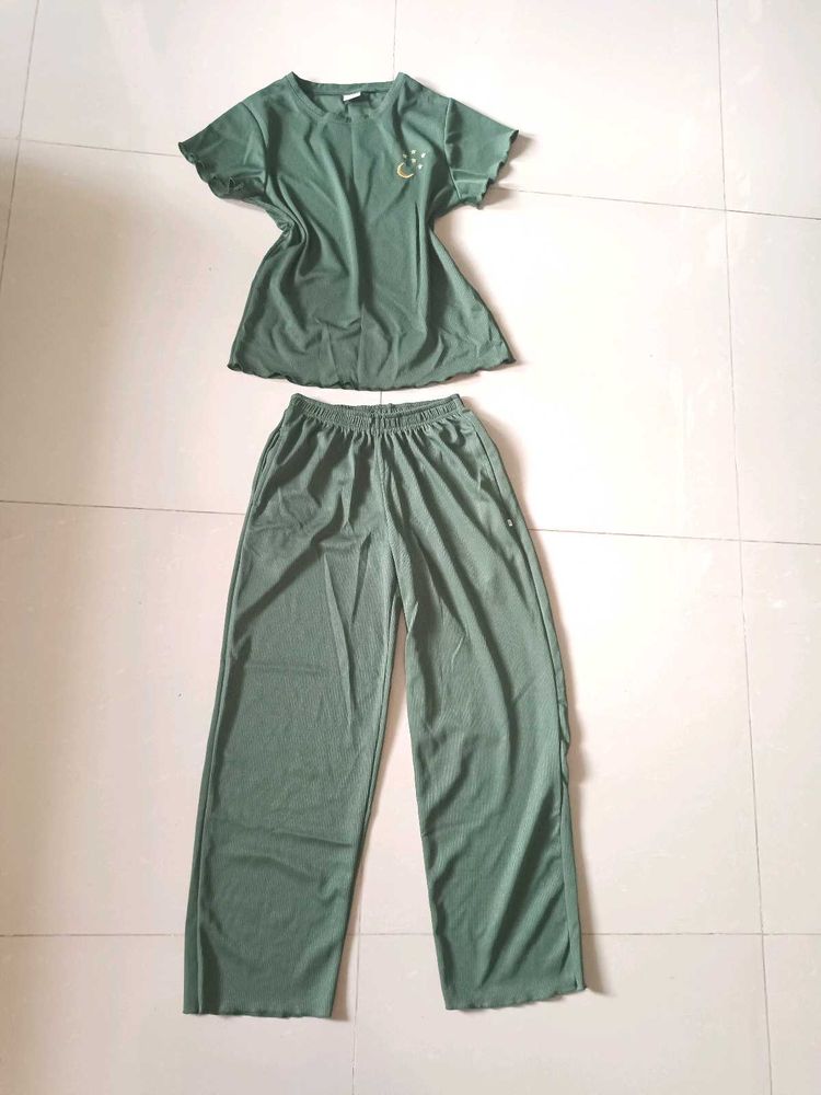 Green Lounge Set with Moon Embroidery
