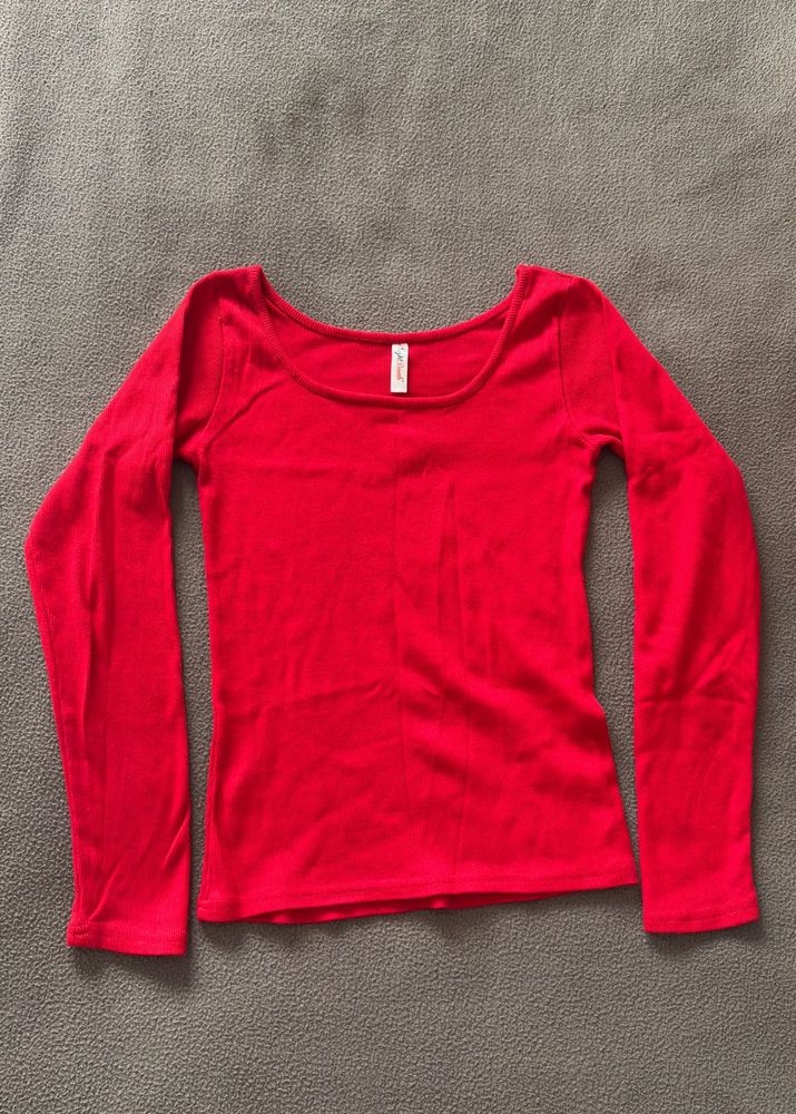 Red Ribbed Scoop-Neck Long Sleeve Top