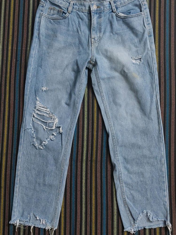 Damaged Jeans