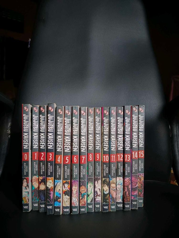 Jujutsu Kaisen Manga Volume