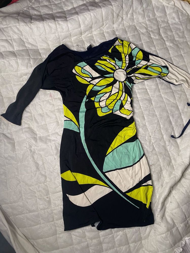 Black Floral Bodycon🌼🌻