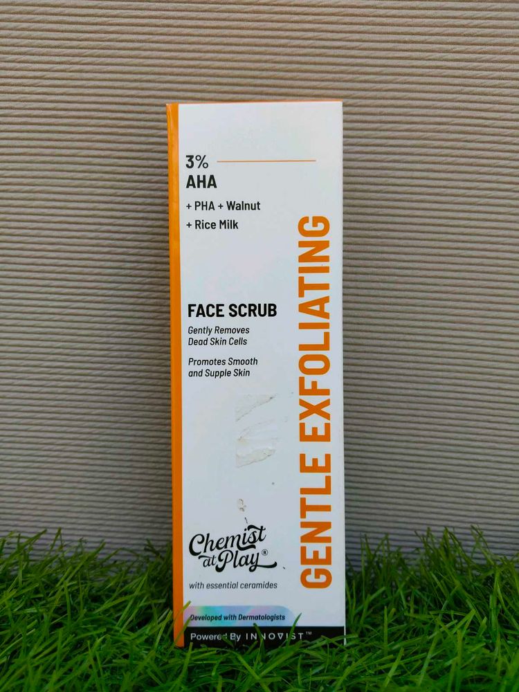 Exfoliating Face Scrub
