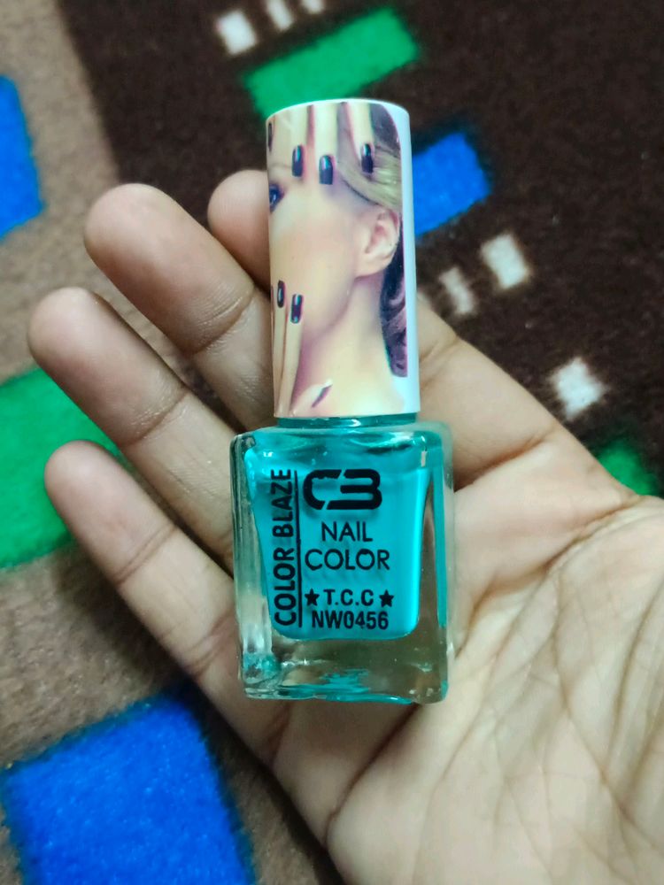 Color Blaze Teal Nail Polish