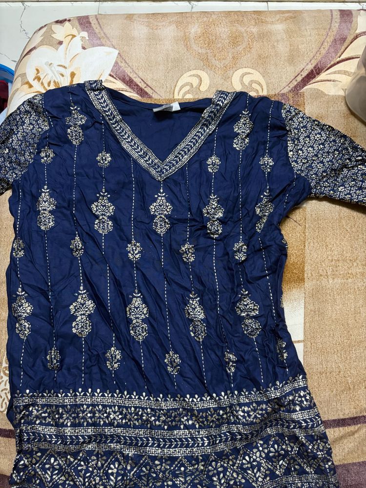 Elegant Navy Blue Embroidered Kurti