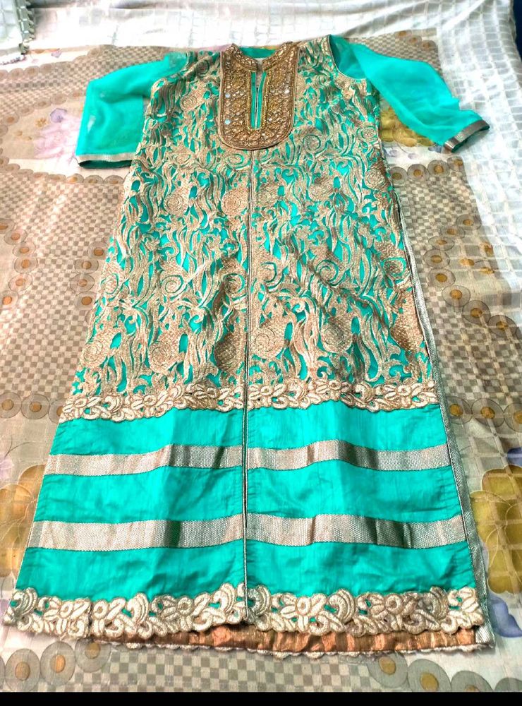 Embroidered Kurta Set