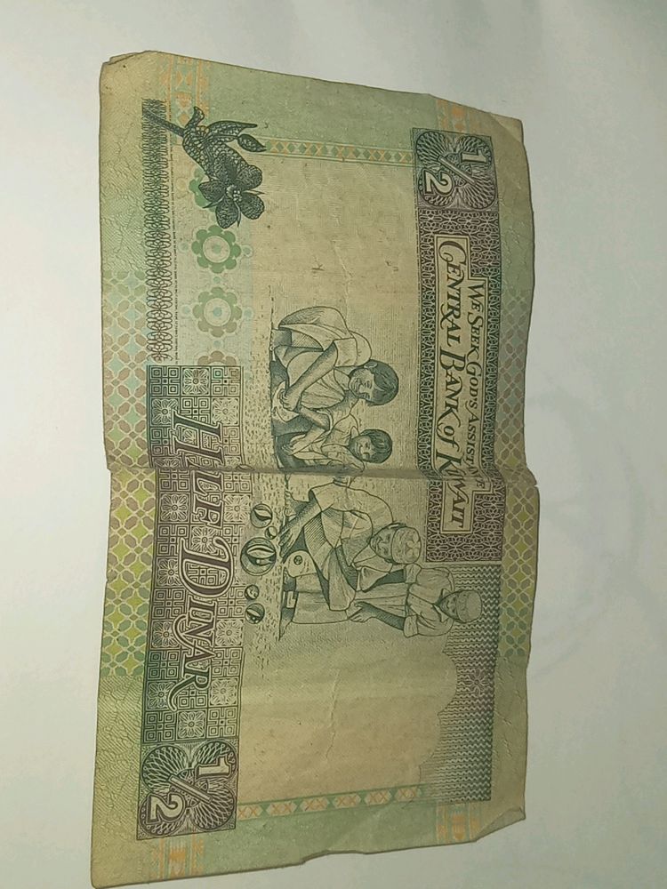 Half Dinnar Kuwait Note