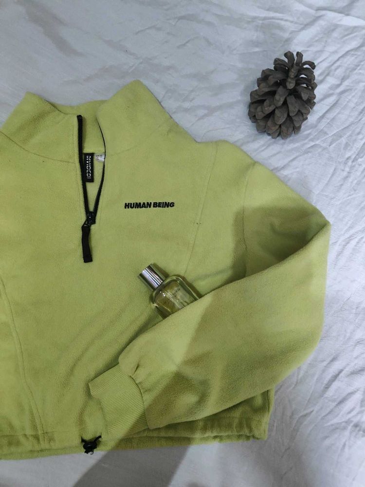 H&amp;M Sweatshirt,💚