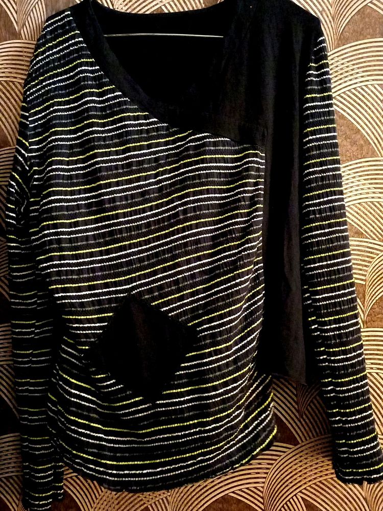 Xl Top With Full Sleeves..