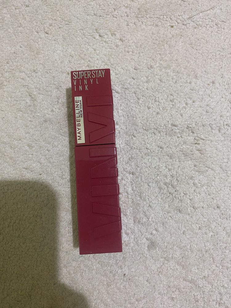 Saucy Maybelline New York Super Stay Vinyl Ink Lip