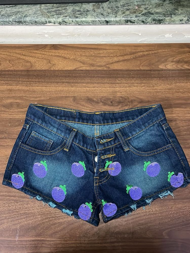 low waist micro shorts