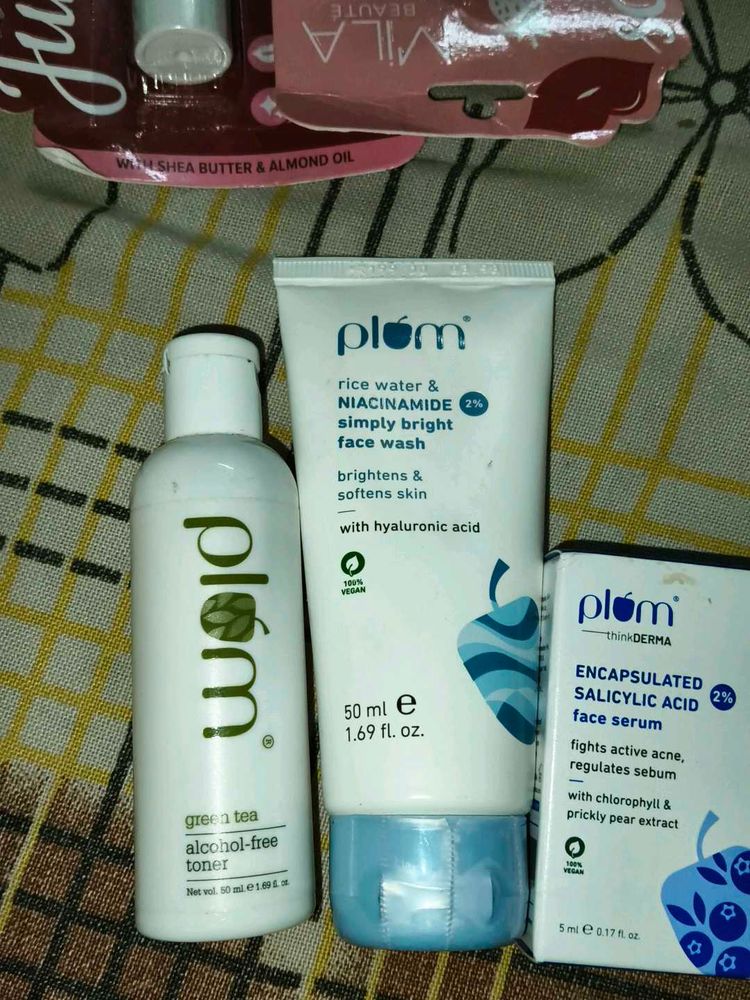 Plum Skincare Set: Toner, Face Wash, Serum