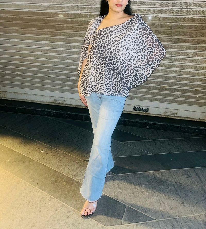 Animal Print One Shoulder Top