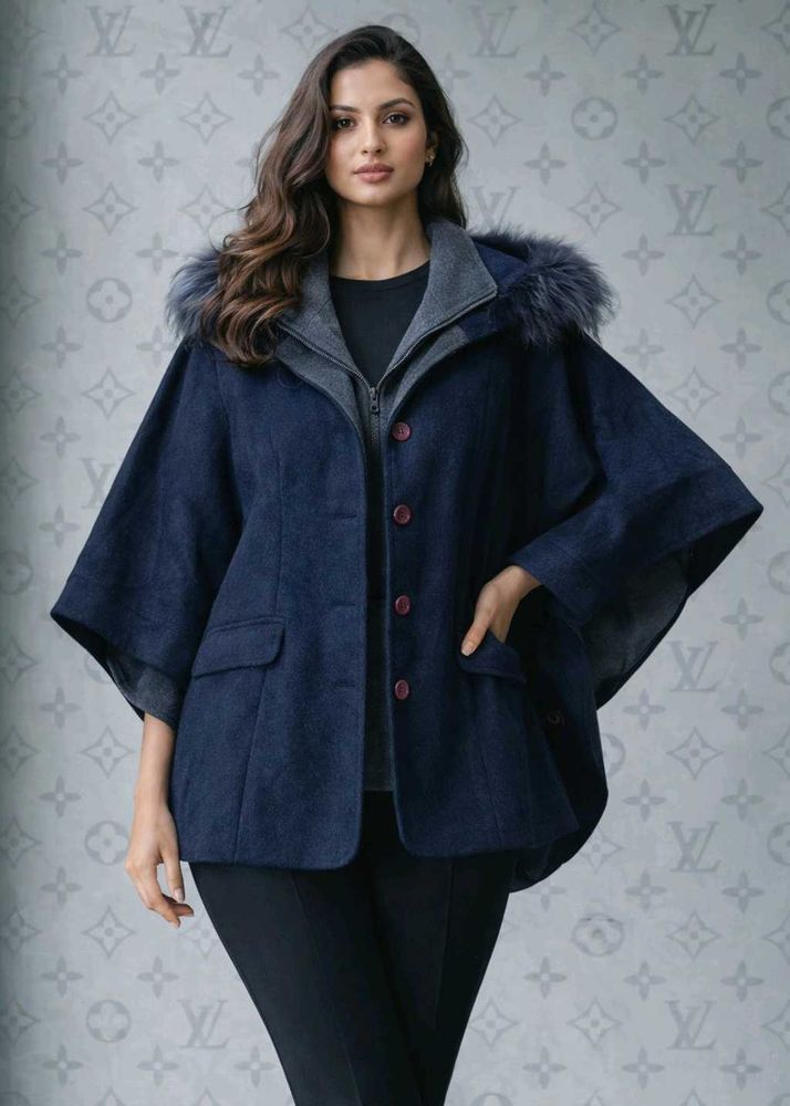 🇳🇿💫🎀Stylish Blue Fur-Trim Cape