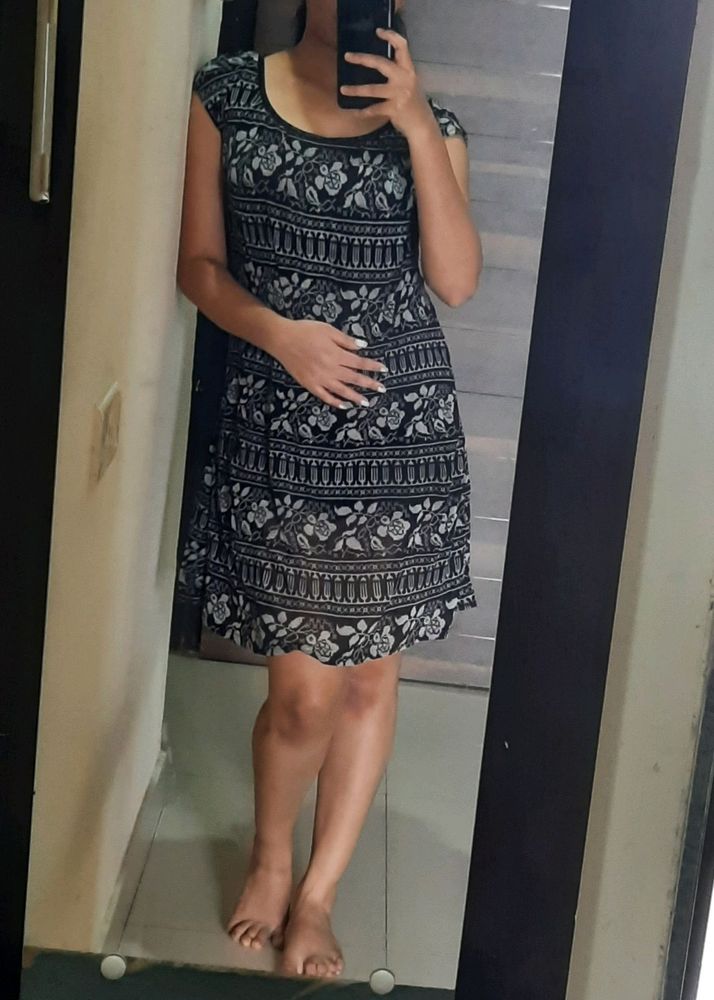 one piece dress 👗 with extra cloth for sleeves