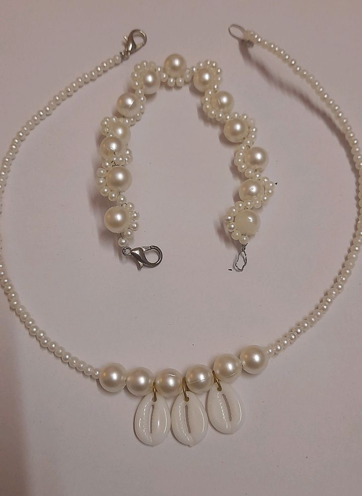 Kids Necless And Breclets Set