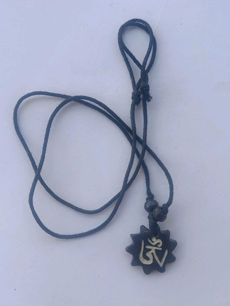Om Handicrafts Necklace