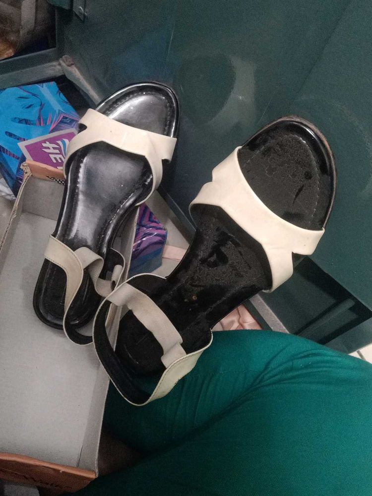 Flats &amp; Sandals