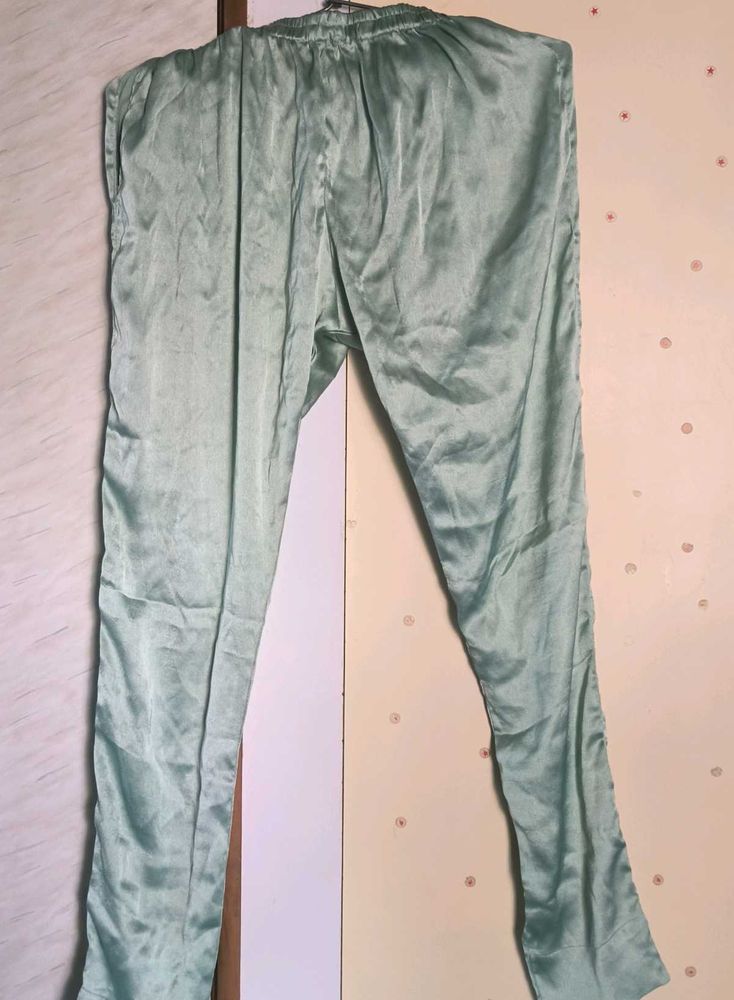 Silky Green Pants 💫