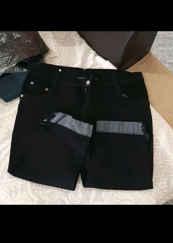 black jeans capri