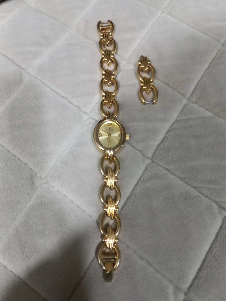 Vintage Gold-Tone Watch