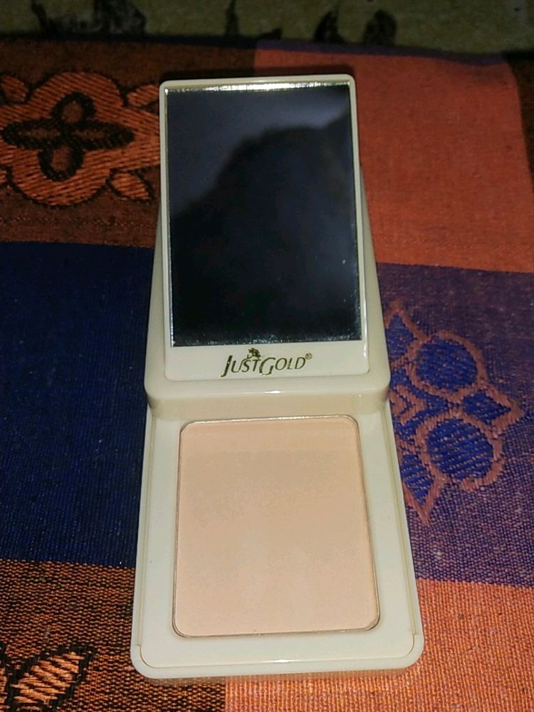 Face Compact