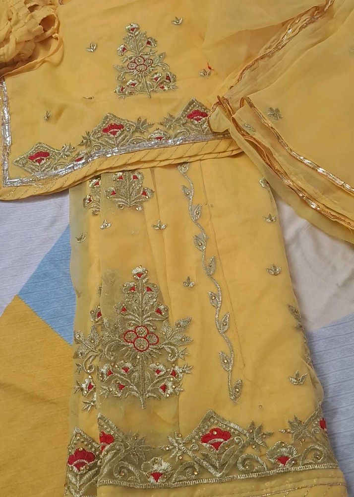 RAJPUTI POSHAK