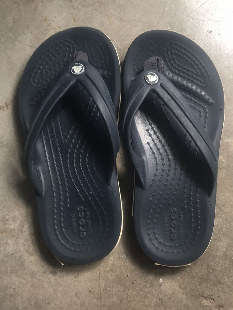 Crocs Thong Sandals