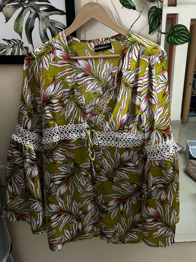 Green Beach Shrug