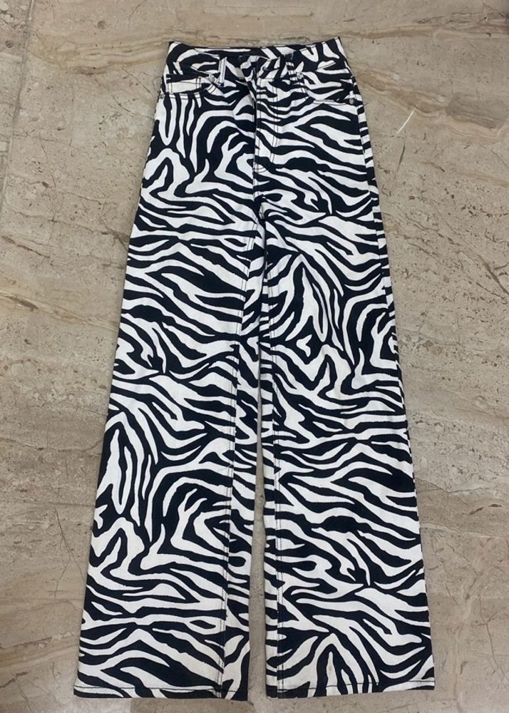 H&amp;M Wide Twill Trouser Jeans